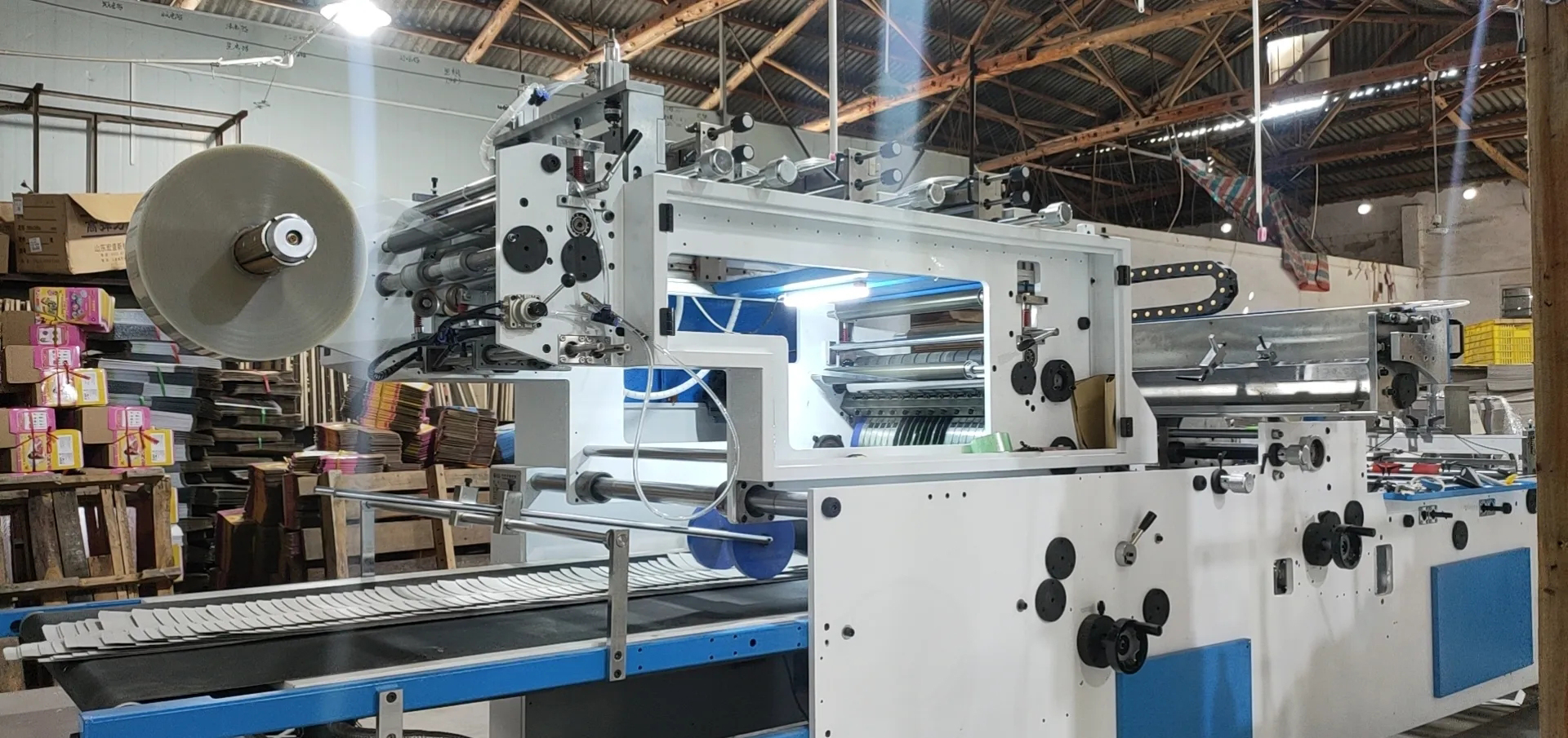 window sticking machine factory